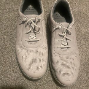 Johnston & Murphy Activate U-Throat